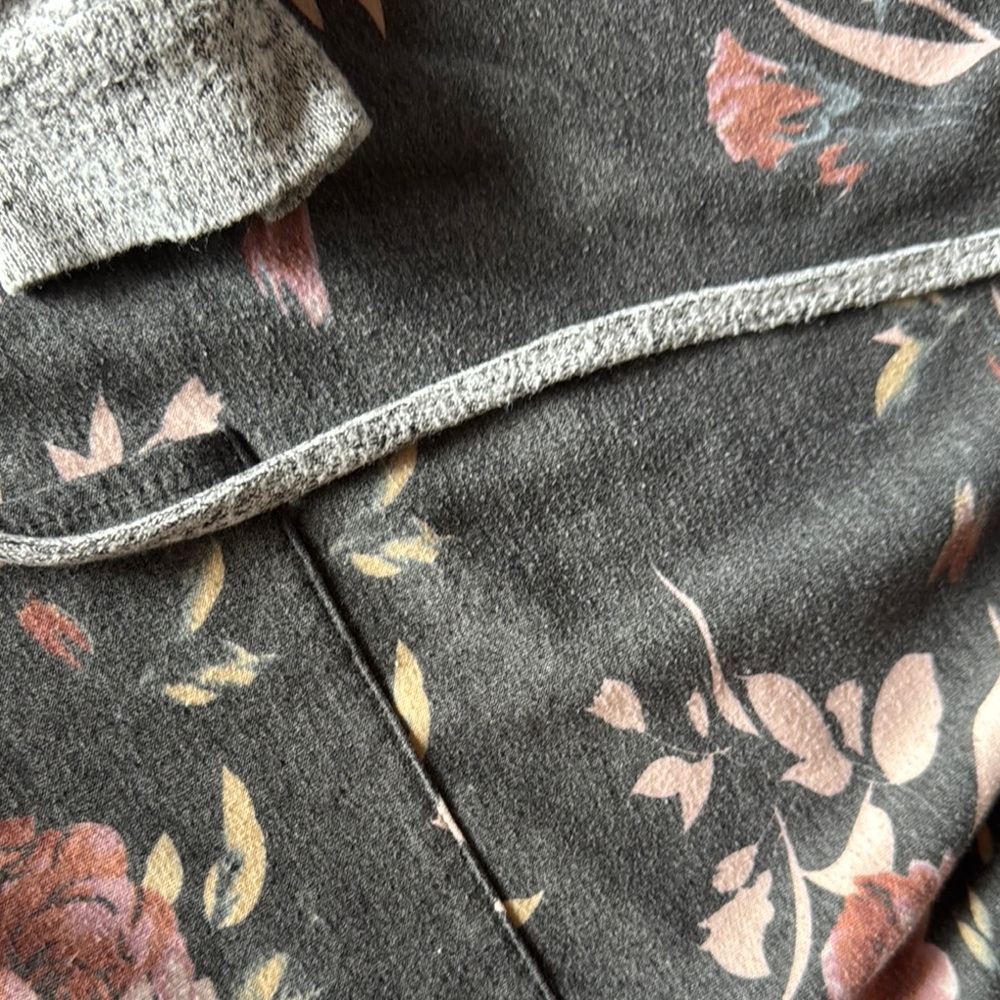 🌸 Eclipse Heather Gray Hoodie with Floral Design – Size Medium - Picture 3 of 4